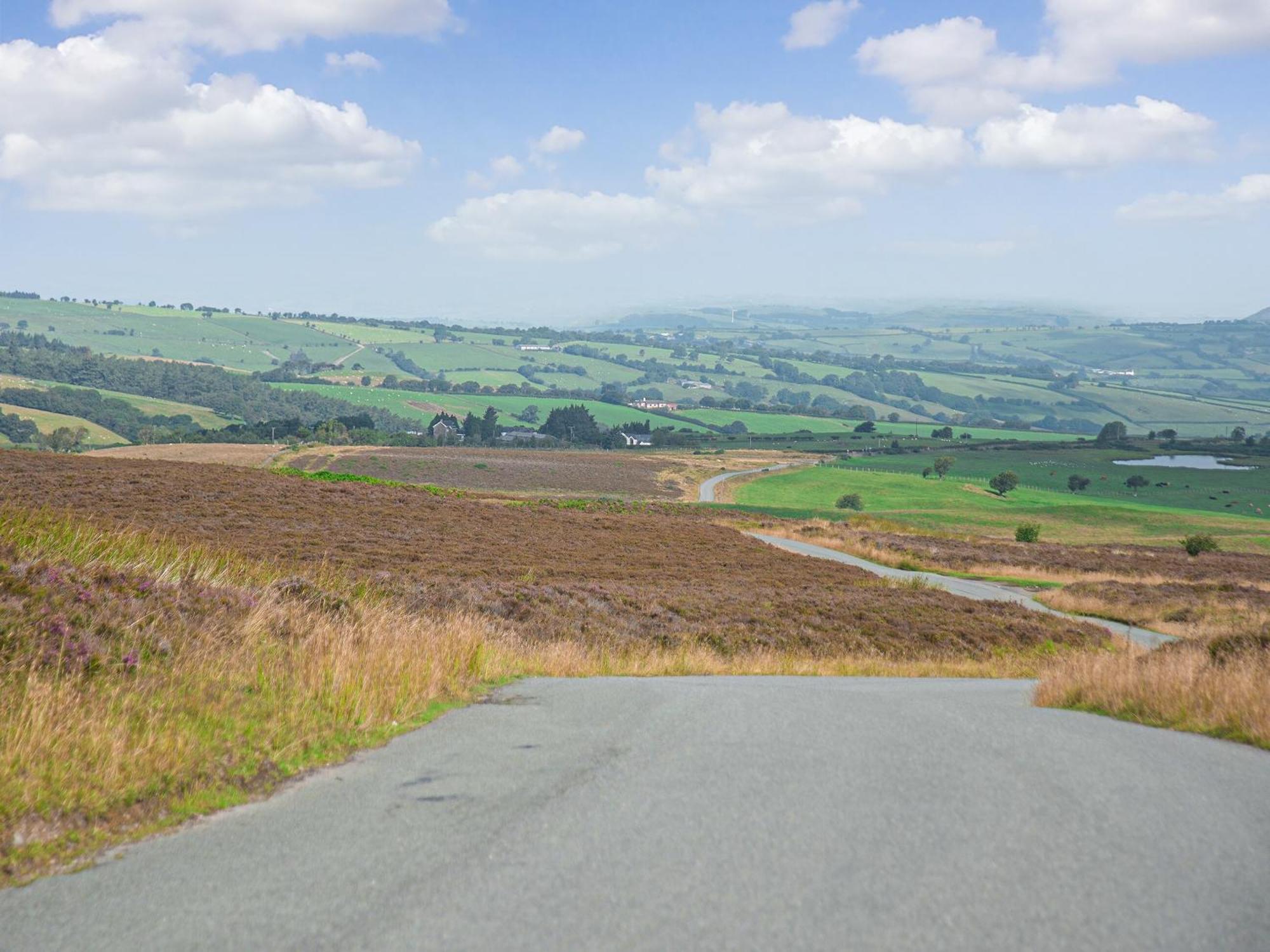 Dol Y Mynydd The Mountain Meadow-Qu7521 Villa Llangerniew Bagian luar foto